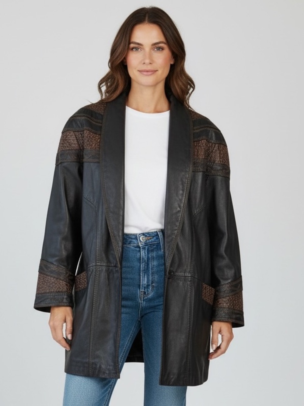 AVANTI ladies leather coat, beautiful condition, 80s inspired shoulder pads OS S